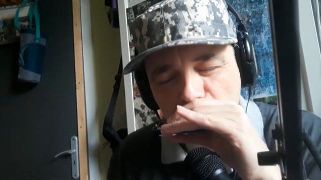 Blues - Lee Oskar D natural minor harmonica (2nd) and synthesizer смотреть онлайн