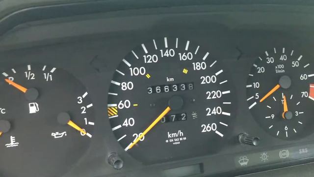 Mercedes-Benz E320 W124. Полировка смотреть онлайн