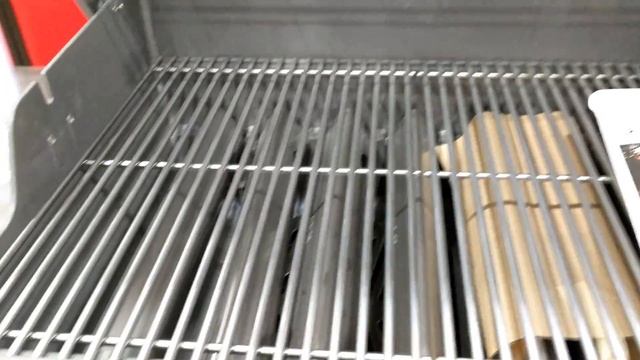 Weber Genesis II LX S-640 Propane Gas Grill Review смотреть онлайн