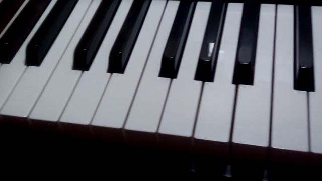 Музыка. Видеоурок 3.Как играть ноты левой рукой. смотреть онлайн