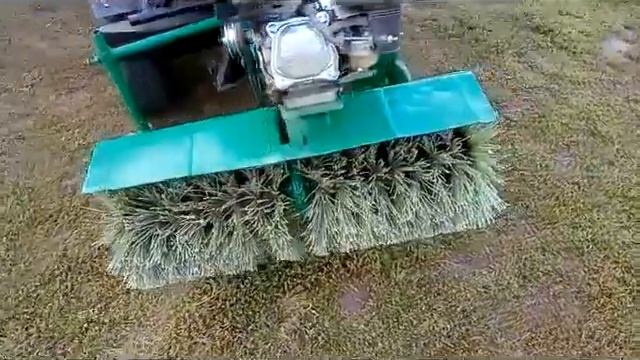 Коммунальная щетка для минитрактора смотреть онлайн