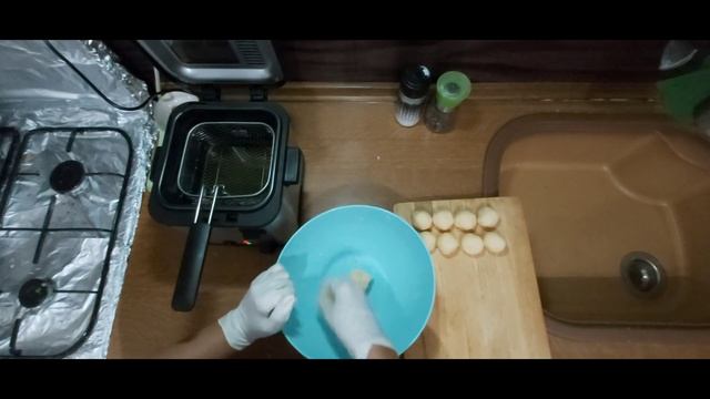 сырные шарики смотреть онлайн