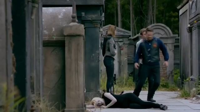 The Mikaelsons | Blood In The Water смотреть онлайн