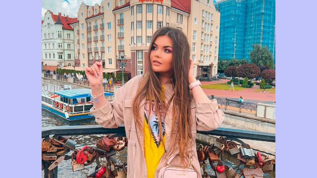 //Куда уехала Лена?//Лена в отпуске?// смотреть онлайн