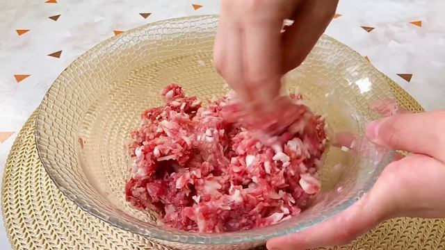 НАУЧИЛА ВСЕХ ПОДРУГ ГОТОВИТЬ ТАКИЕ ВКУСНЯШКИ! ПОДРУЖКИ В ВОСТОРГЕ ОТ РЕЗУЛЬТАТА смотреть онлайн