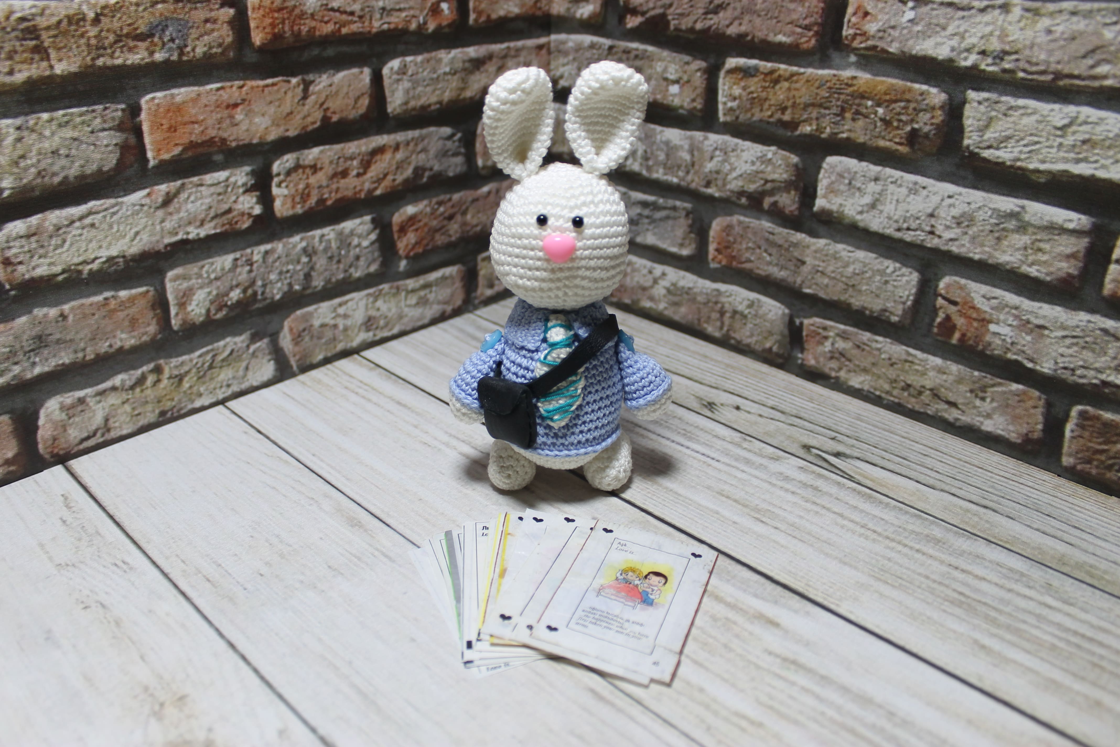 Вкладыши «Love is…» 1 серия, 3 серия + бонус