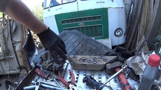 ГАЗЕЛЬ. Хотел просто заменить масло... Ведро полно загадок смотреть онлайн
