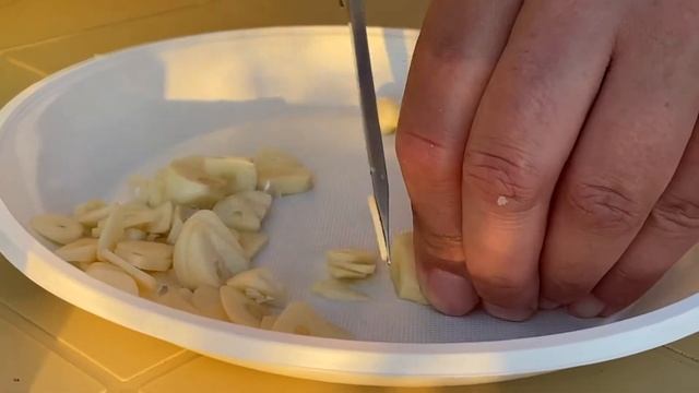 Рапаны тушеные с чесноком, от разделки до дегустации ! смотреть онлайн