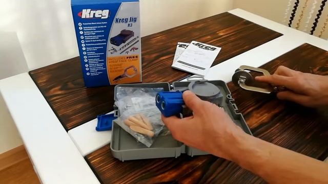 Распаковка Kreg Jig R3 из серии приспособлений для соединения на косой шуруп смотреть онлайн