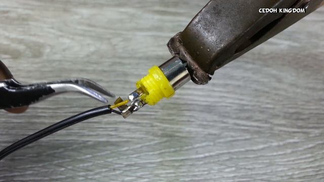 How to repair RCA Cable ends смотреть онлайн