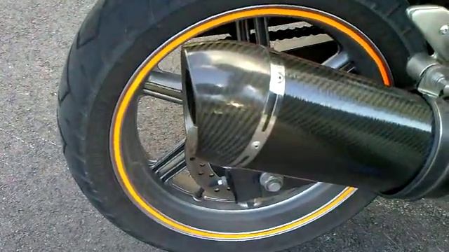 Honda CBF 500 with Roadsitalia Carbon Exhaust смотреть онлайн