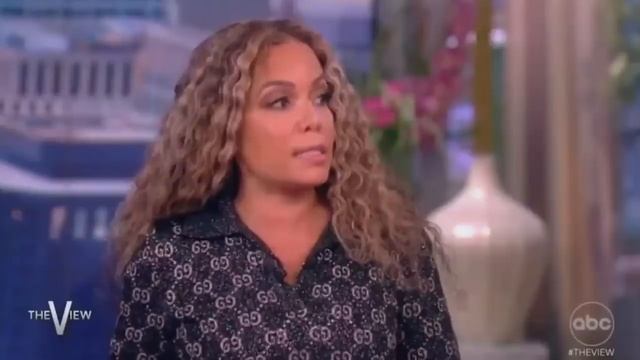 Race Hustler Sunny Hostin Melts Down Over Being Called Racist After Making Racist Comments смотреть онлайн
