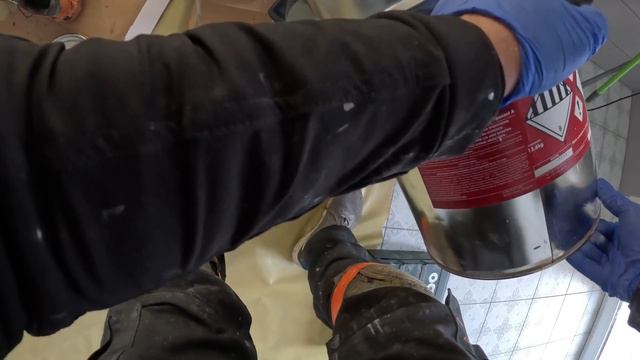 ЭПОКСИДНЫЙ ПОЛ В МОТО ГАРАЖ - замена покрытия СВОИМИ РУКАМИ! смотреть онлайн