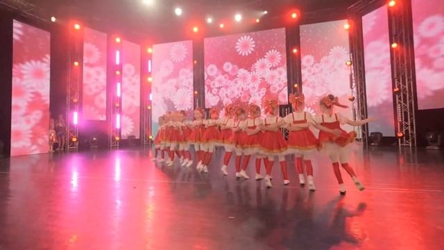 Современный танец|La Ballerine |Future world star смотреть онлайн