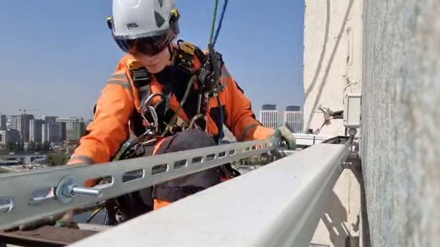 женщина-промышленный альпинист высотные работы методом канатного доступа вакансии смотреть онлайн