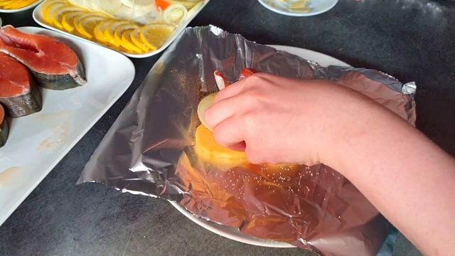 Папильотка, Лосось Запечённый с Овощами в Фольге, Быстрый и Сытный Ужин Обед смотреть онлайн