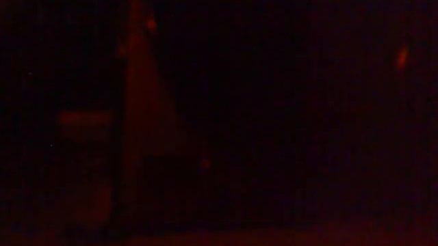 Red laser 660nm 300mW vs 2 CD case смотреть онлайн