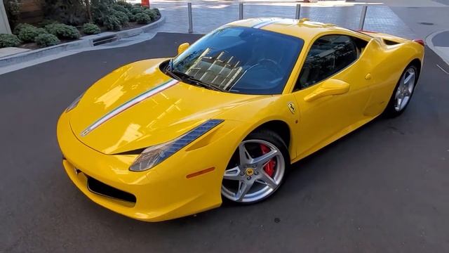 2011 Ferrari 458 Italia Coupe at Chequered Flag смотреть онлайн