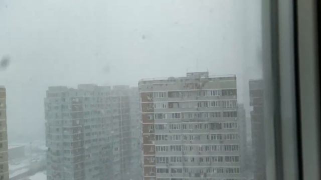 Краснодар 🏠 завалило снегом ☃️⛸️ / Вид с окна 16 го этажа на реку Кубань 🌨️❄️" смотреть онлайн