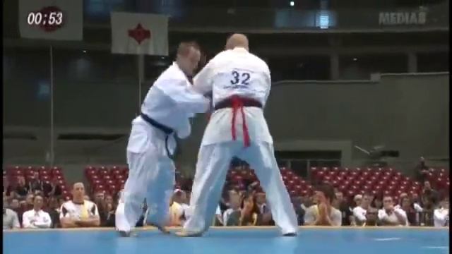 10th World open tournament Kyokushinkai karate. Andrey Chirkov(Russia)vs Carlos Castro(Australia) смотреть онлайн