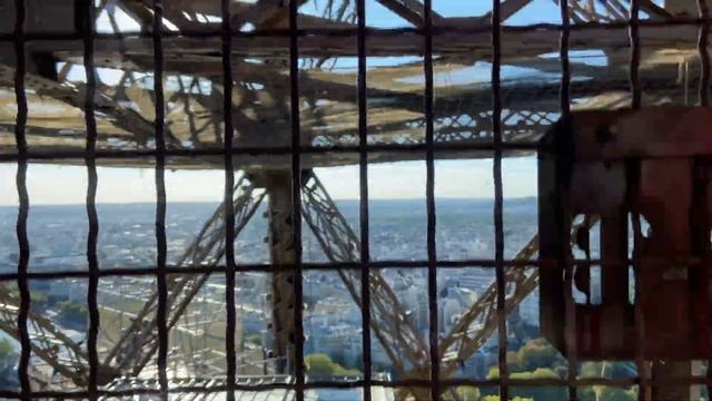 Magnifique Vue Au Sommet De La Tour Eiffel, Ascenseurs Historiques 2022, Journée Patrimoine