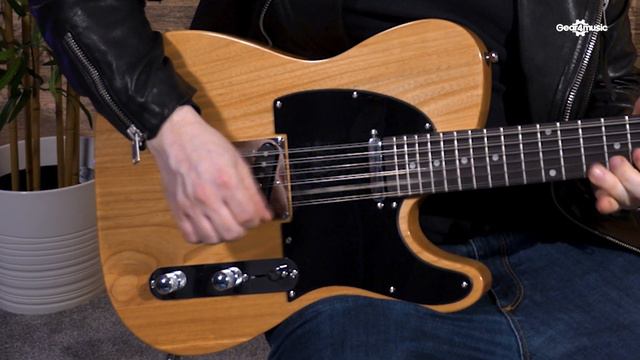 Sweet Child O' Mine but it's played entirely on 12 String Guitar! | Gear4music Guitars смотреть онлайн