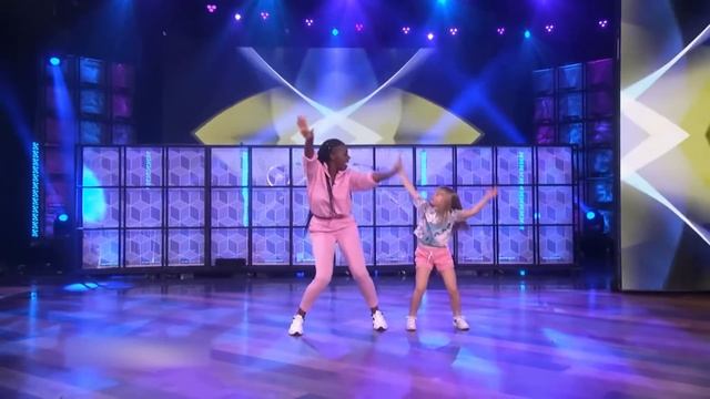 Ken Laszlo - Hey Hey Guy - New Italo Disco Remix 2021 - 2K Video Mix♫Shuffle Dance[ DJ Martyn Remix смотреть онлайн