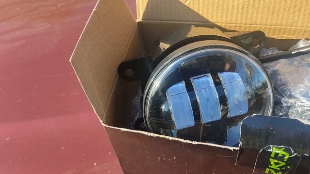 Сравнение противотуманных фар LED 5500K 30W против птф 55W ОСВАР смотреть онлайн