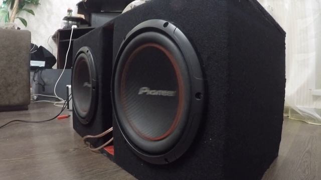Pioneer TS-W254R (2шт) максимальный ход в ФИ смотреть онлайн