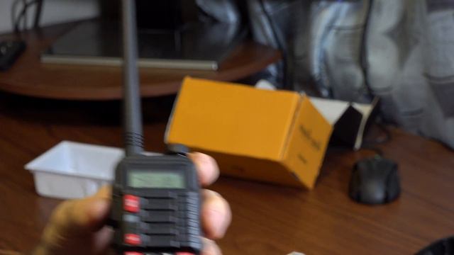 BAOFENG UV 10R комплектация и беглый обзор смотреть онлайн