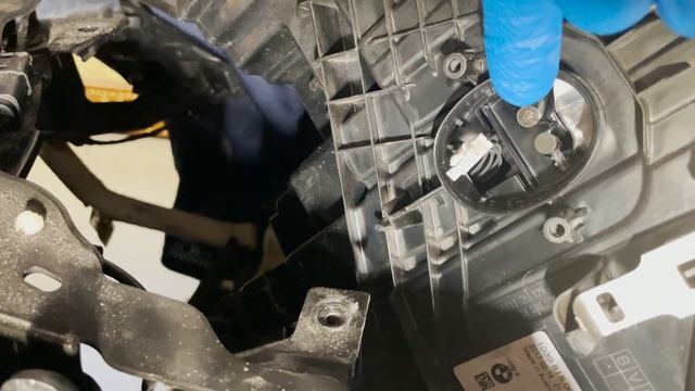 BMW G30/F90 ANGEL EYE (YELLOW REPAIR) смотреть онлайн