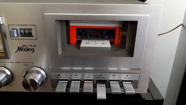 Victor/JVC KD-05 смотреть онлайн