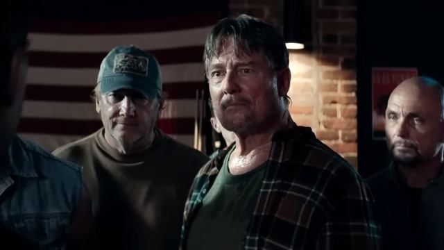 Scott Adkins Bar Fight Scene Debt Collectors (2020) смотреть онлайн