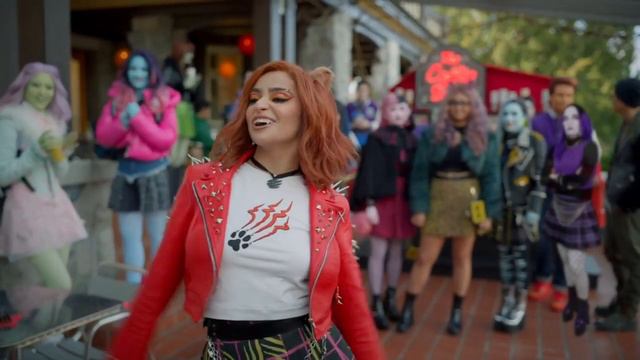 i edited myself into MONSTER HIGH 2 смотреть онлайн