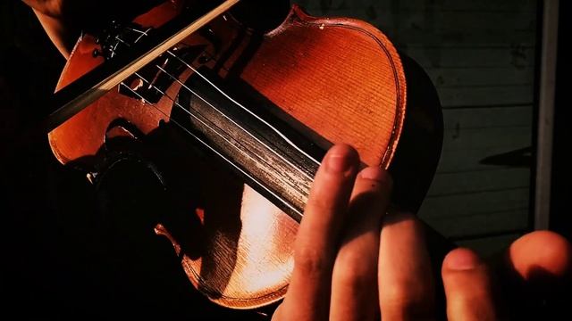 Красивая меллодия на Скрипке смотреть онлайн