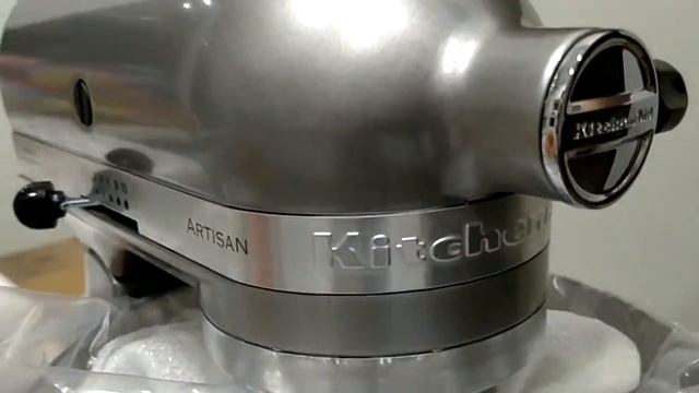 Распаковка - Миксер стационарный KitchenAid 5KSM175PSECU смотреть онлайн