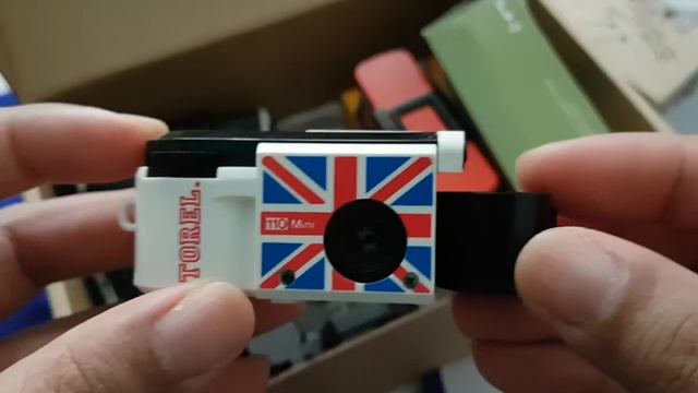 Mini 110 Cameras Still Has Film!! смотреть онлайн