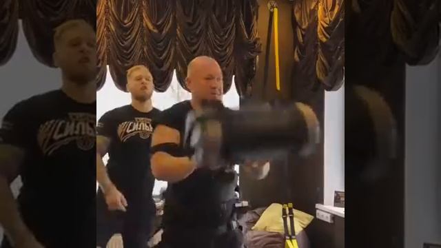 Практически все отзывы клиентов - в пользу ЭМС-тренировки. смотреть онлайн