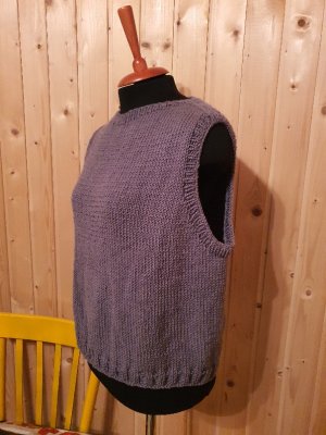 МК по вязанию жилета. Очень подробный.