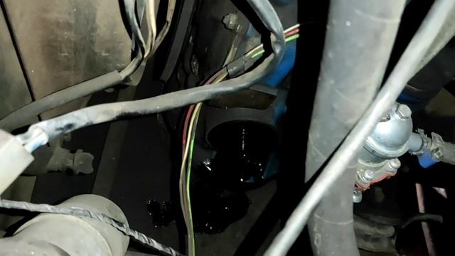 КАК ПОМЕНЯТЬ МАСЛО НА ВАЗ 21 0 6 2101-2107? ЗАМЕНА МАСЛА В ДВИГАТЕЛЕ ЖИГУЛИ И ФИЛЬТР МАСЛЯНЫЙ ВАЗ. смотреть онлайн