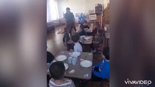 Повара приготовили нам рисовую кашу смотреть онлайн