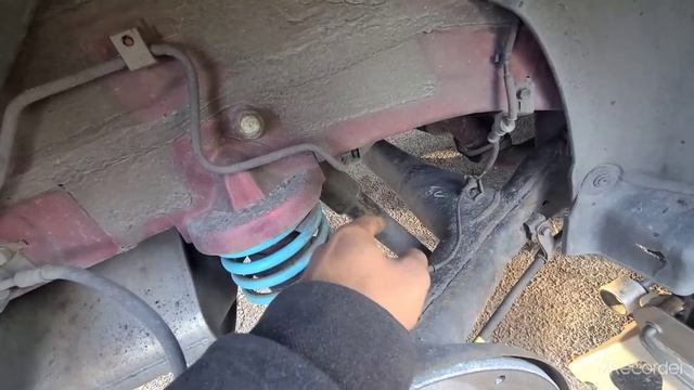 installing Kyb rear struts on a 2013 hyundai elantra смотреть онлайн