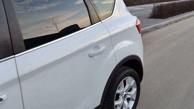 краткий обзор Ford Kuga 2010 White