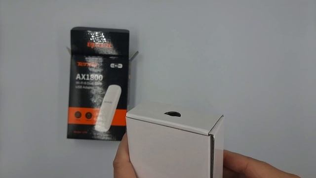 Tenda AX1800 Wi-Fi 6 Dual-Band USB Adapter - What's In The Box | MovieNews.ro