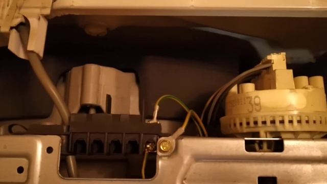 Electrolux EWS 1046 шумит смотреть онлайн