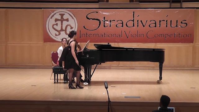 1st Laureate play with Stradivari смотреть онлайн