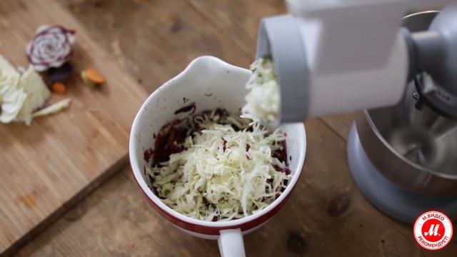 Как приготовить полезный овощной салат с куриным филе? смотреть онлайн