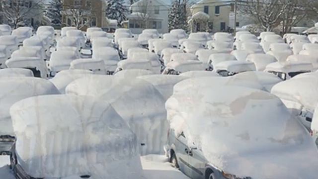 Снег кружится, летает, летает смотреть онлайн