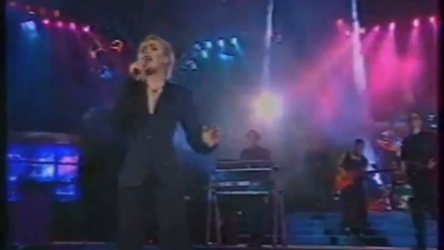 KIM WILDE "Million Miles Away" [Album Version] смотреть онлайн
