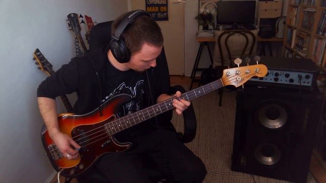 Coldplay - Clocks - Bass Cover смотреть онлайн